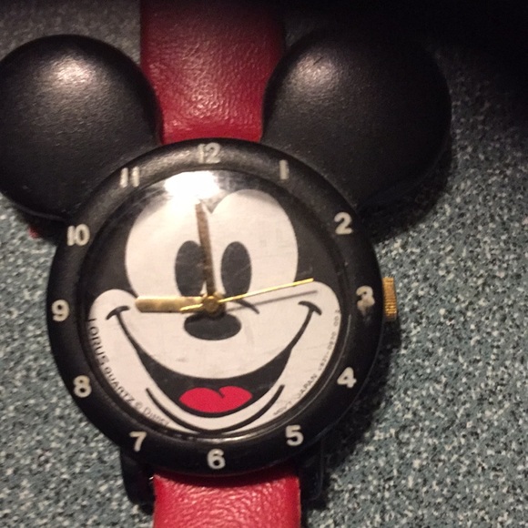 Vintage Mickey Mouse LORUS QUARTZ watch - Picture 3 of 4